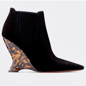 DIOR Optic-D Black Tortoiseshell Heel Ankle Boot Size 37.5 Pointed Toe Leather